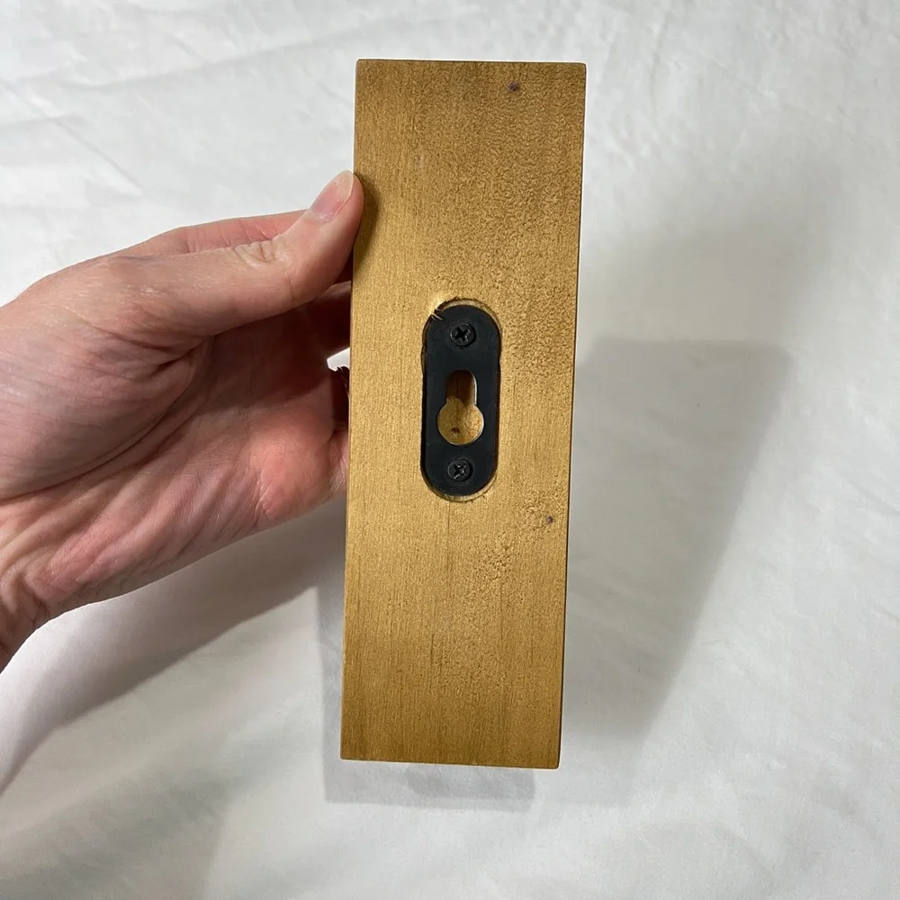 White and Brown Arrow Wall Hook